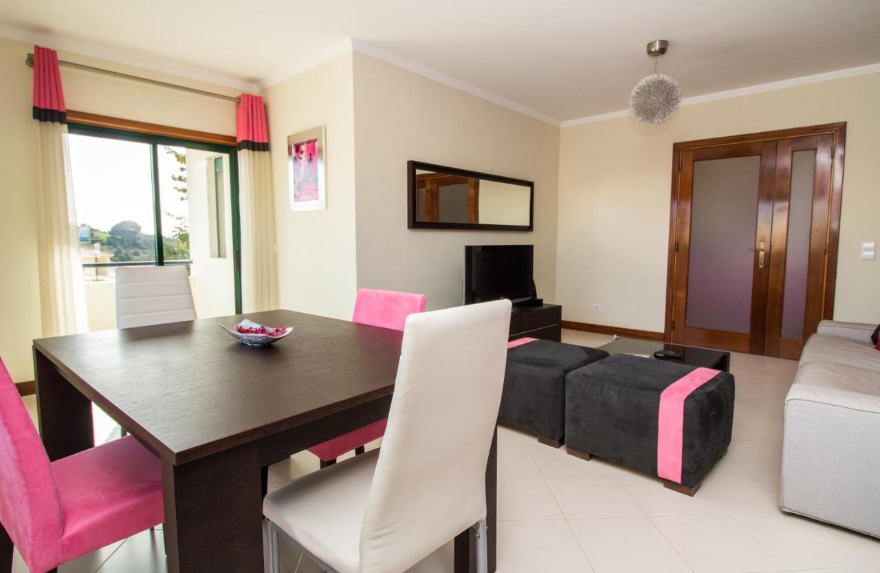 Family Apartment - Pool And Garden & Playground & Beach & Albufeira Eksteriør bilde