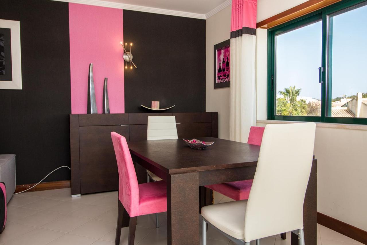 Family Apartment - Pool And Garden & Playground & Beach & Albufeira Eksteriør bilde