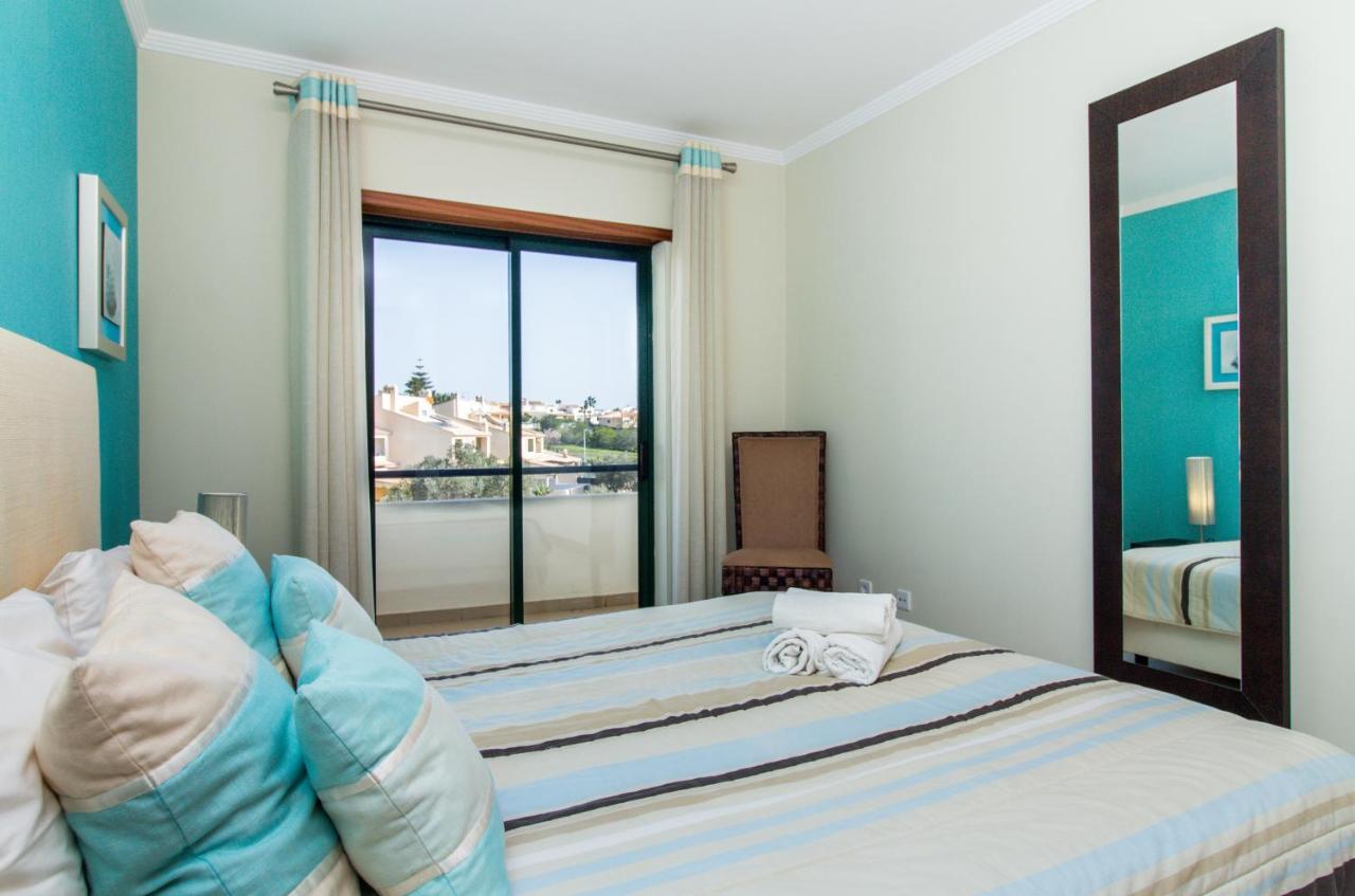 Family Apartment - Pool And Garden & Playground & Beach & Albufeira Eksteriør bilde