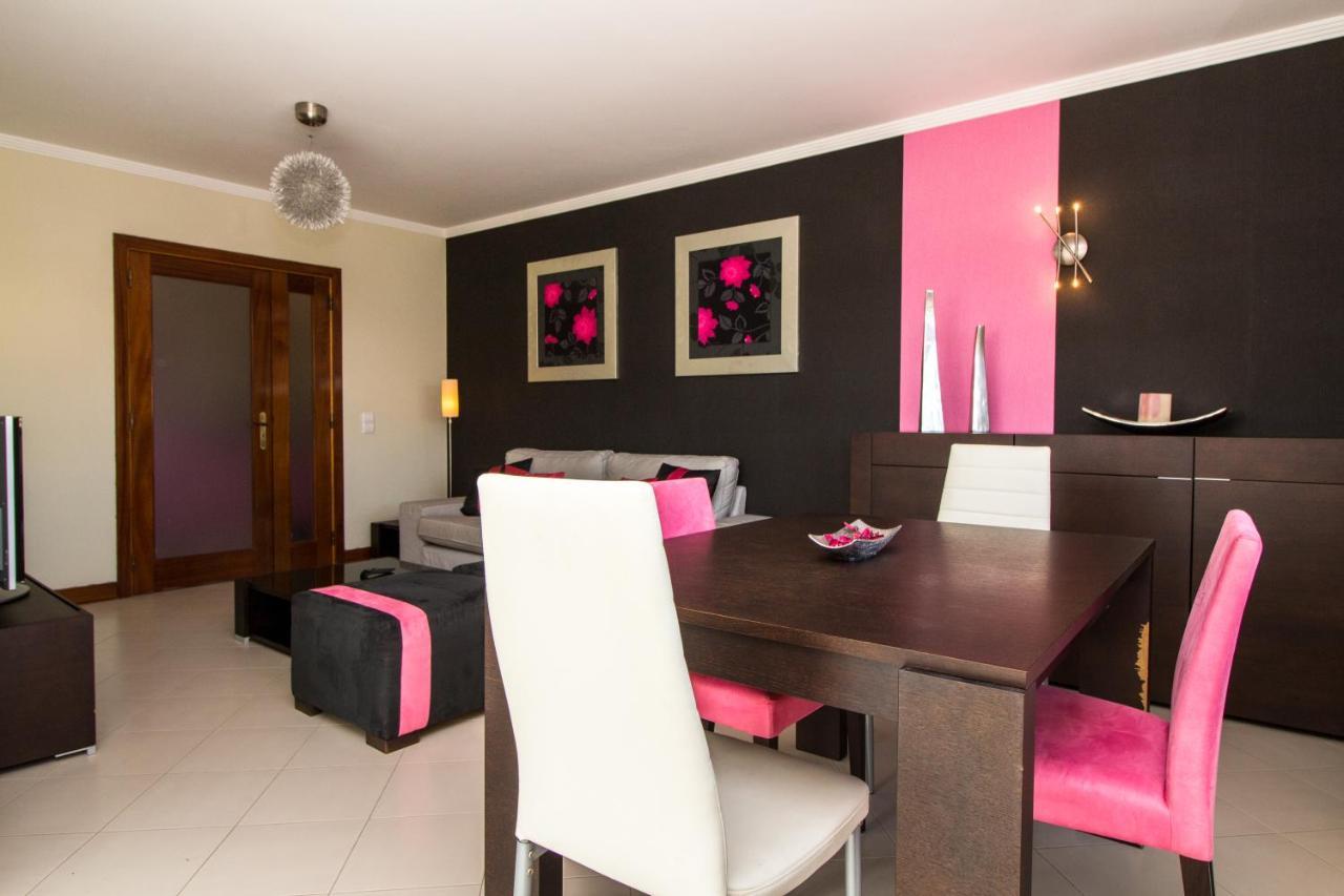 Family Apartment - Pool And Garden & Playground & Beach & Albufeira Eksteriør bilde