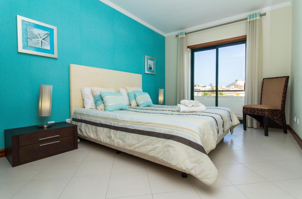 Family Apartment - Pool And Garden & Playground & Beach & Albufeira Eksteriør bilde